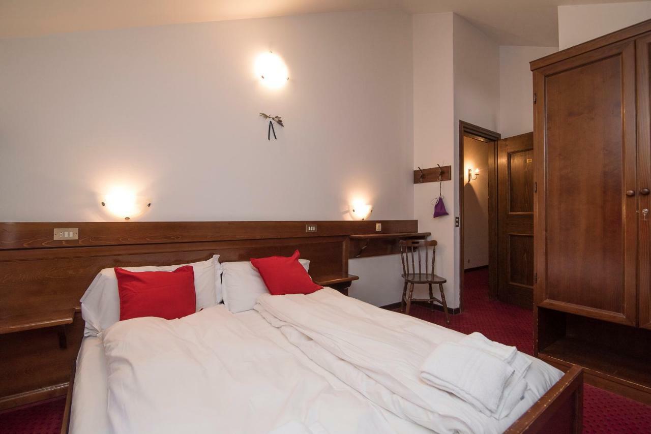 Locanda Ai Dogi Pieve di Cadore Bagian luar foto