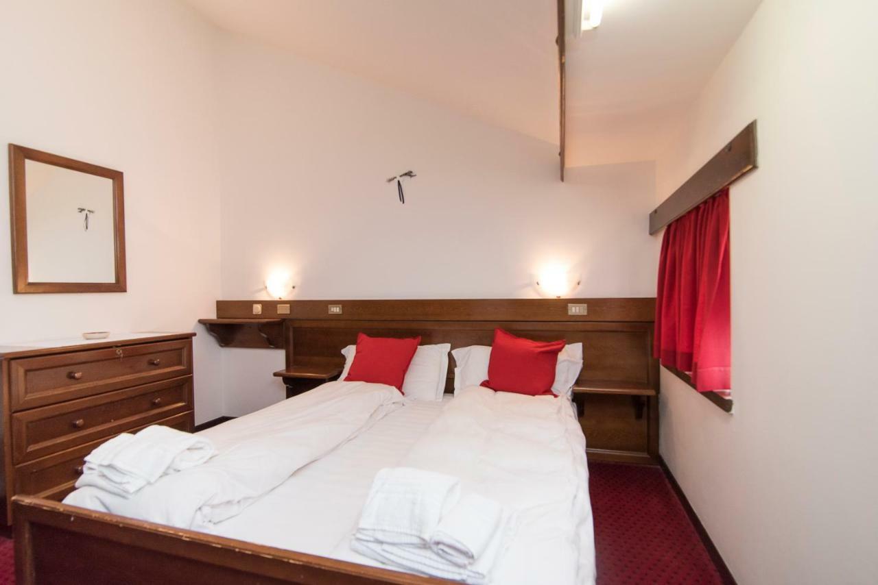 Locanda Ai Dogi Pieve di Cadore Bagian luar foto